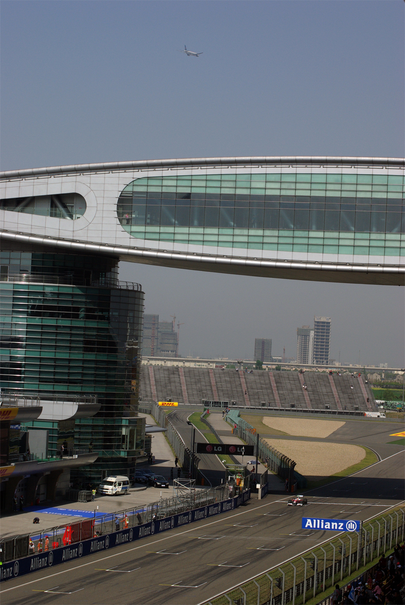 Illustration for article titled 2009 Chinese Grand Prix, Day One: The Practice Sessions